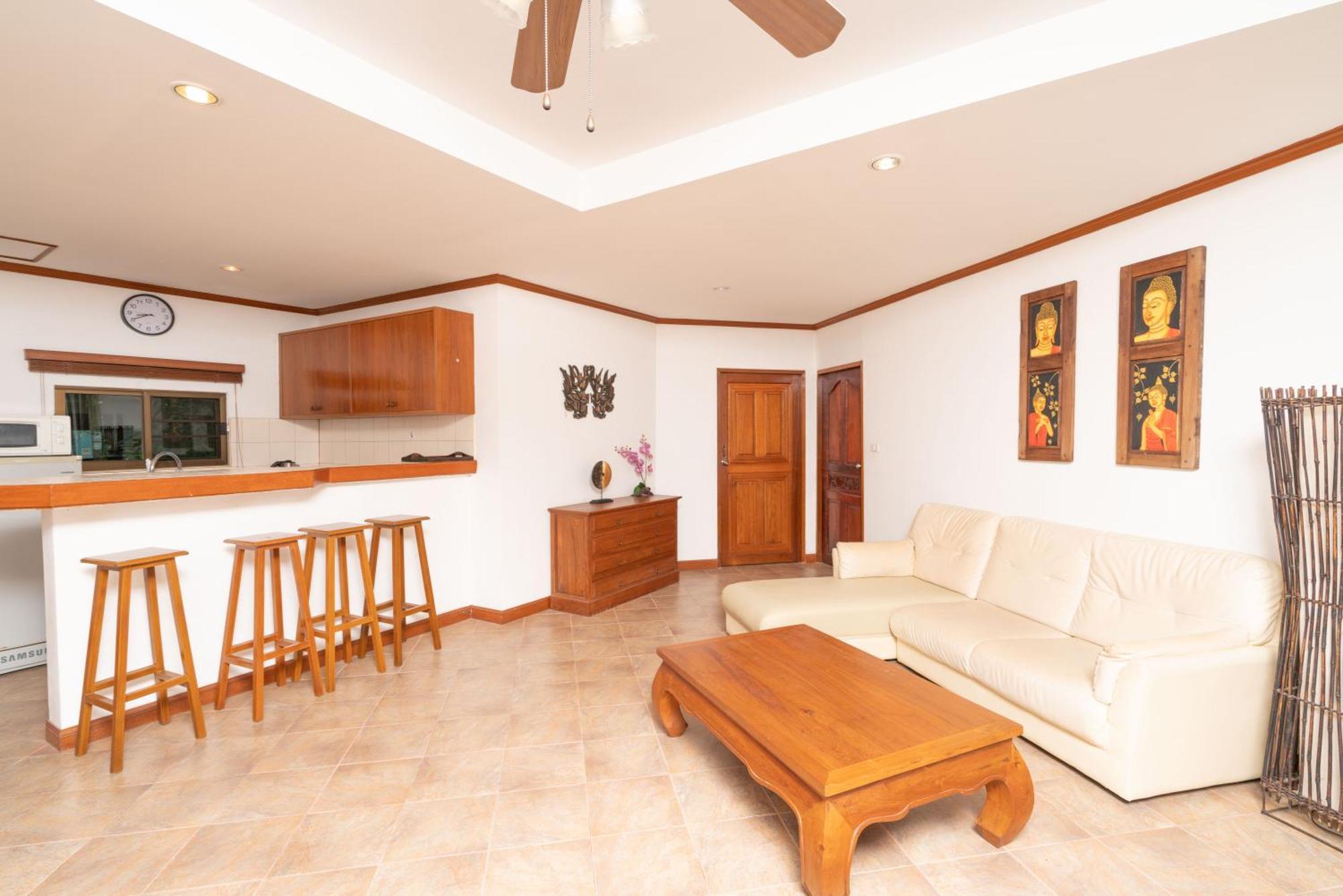 Sai Rougn Apartment Patong Bagian luar foto