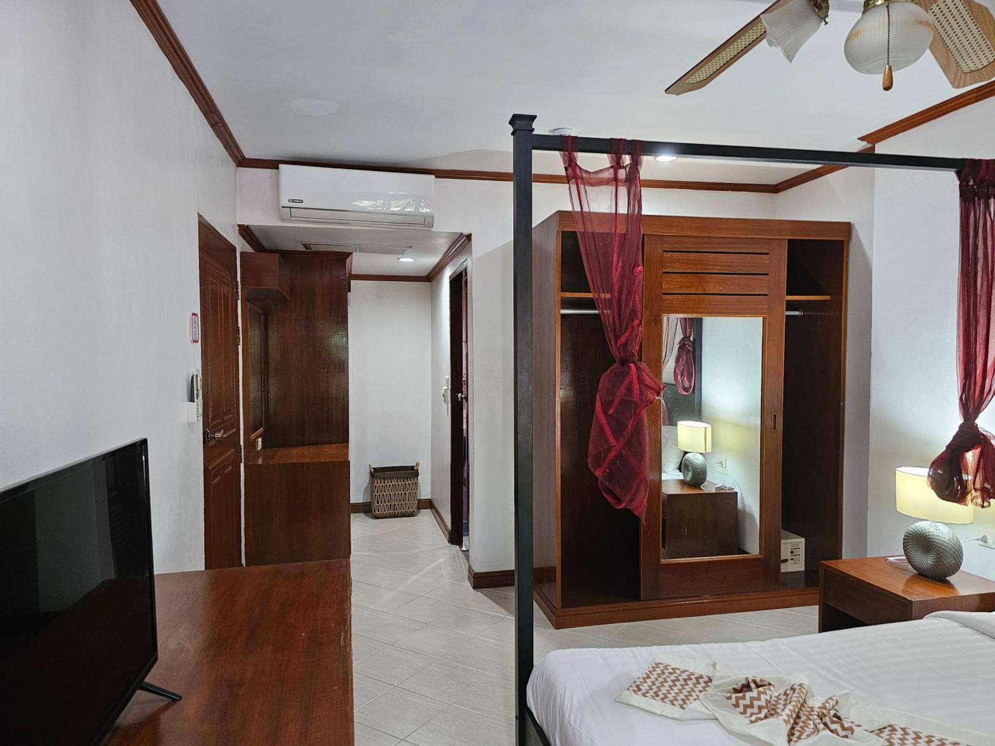 Sai Rougn Apartment Patong Bagian luar foto