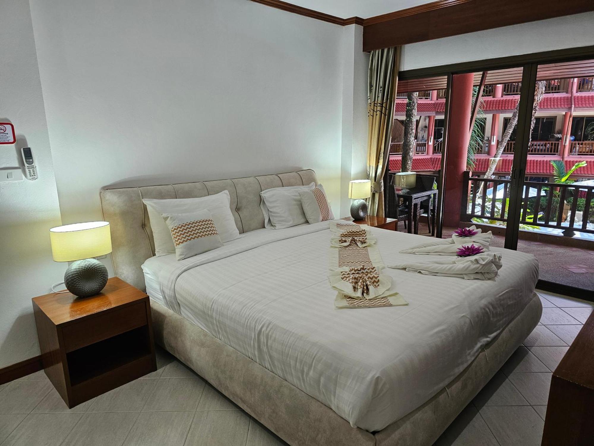 Sai Rougn Apartment Patong Bagian luar foto
